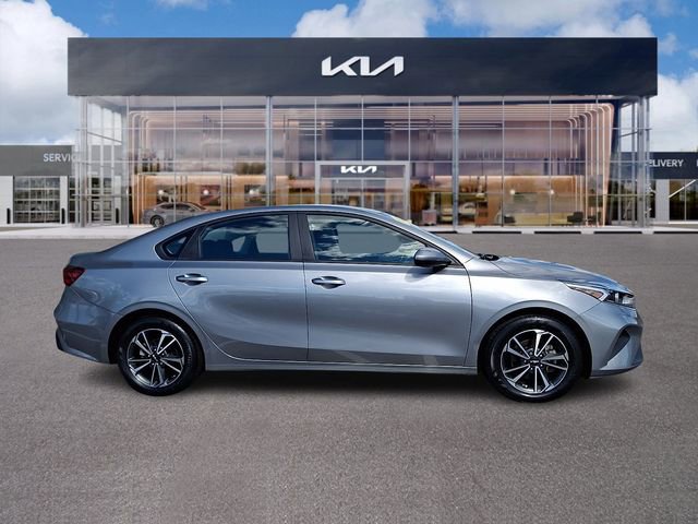 Used 2023 Kia Forte LXS FWD image 7