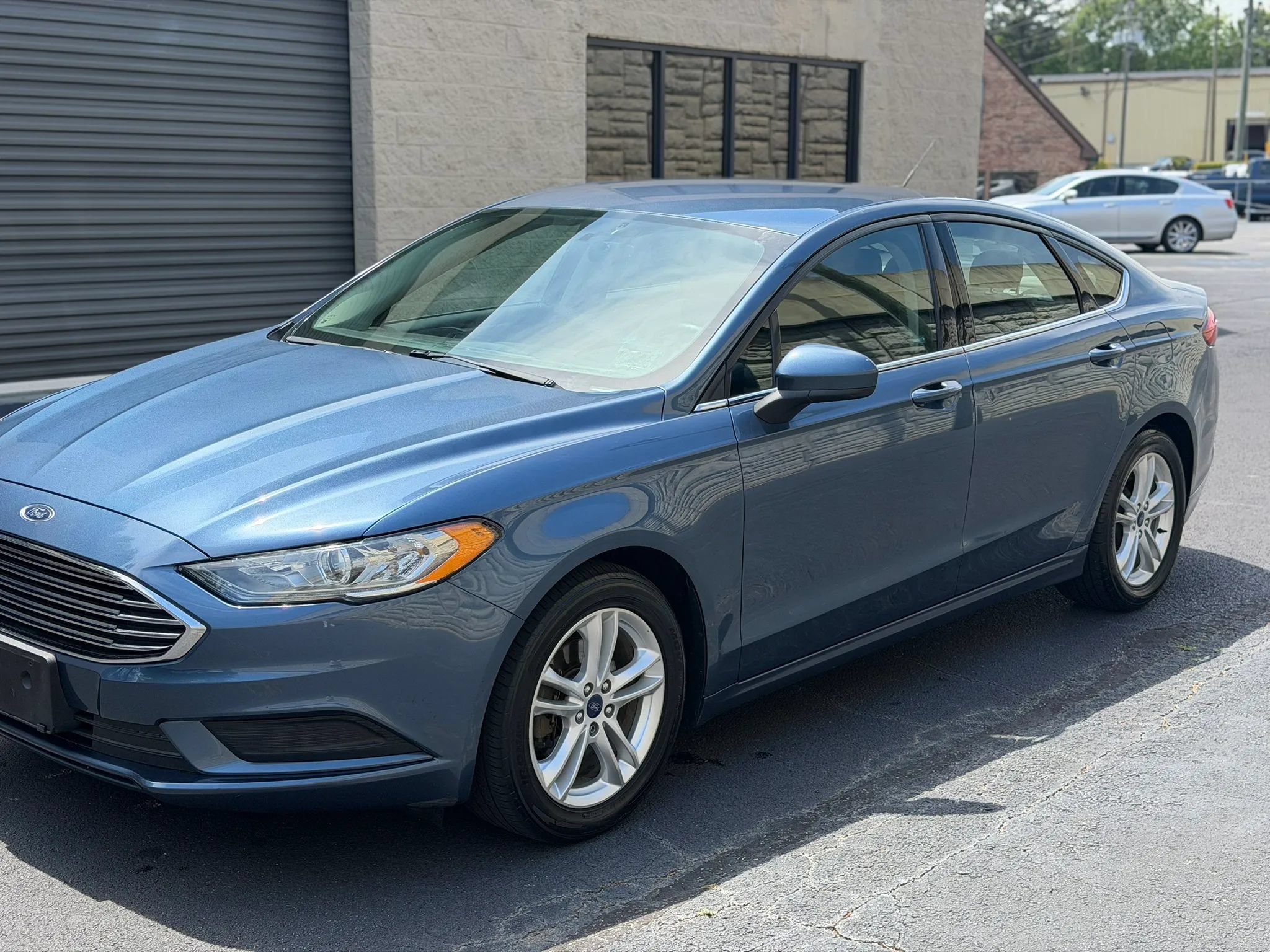 Used 2018 Ford Fusion SE w/ Fusion SE Technology Package FWD image 40