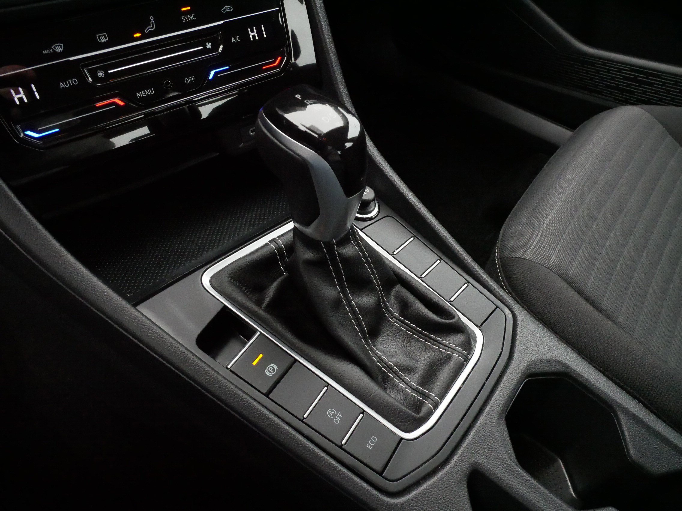 Used 2025 Volkswagen Jetta S image 24