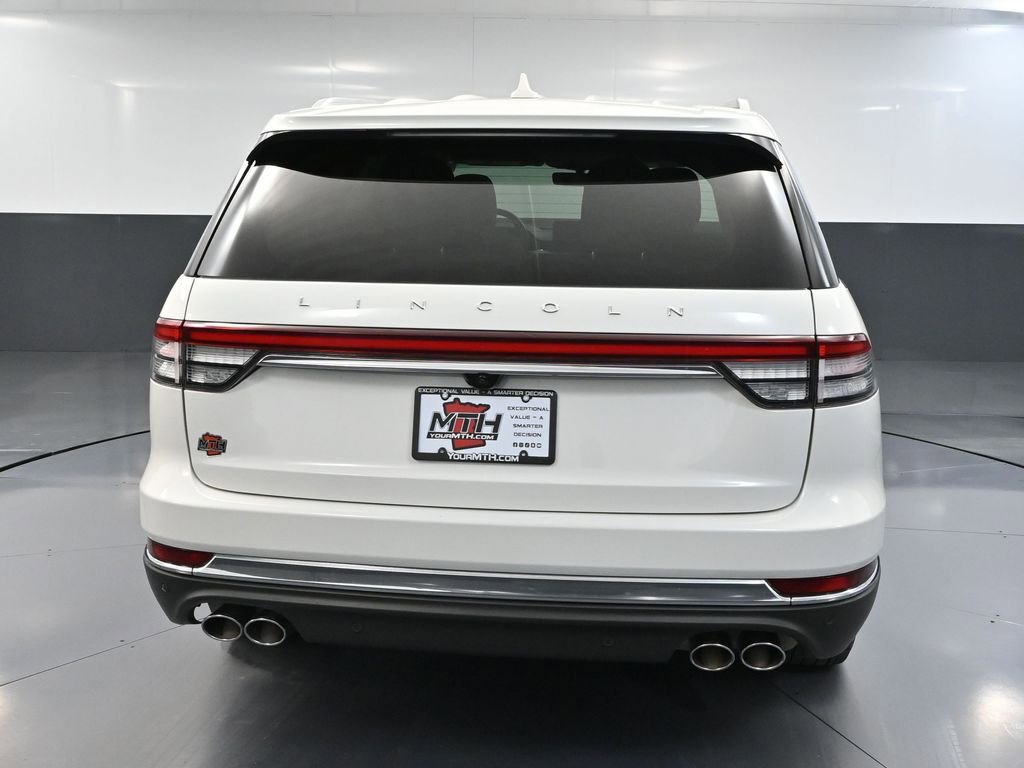 Used 2023 Lincoln Aviator Reserve image 7