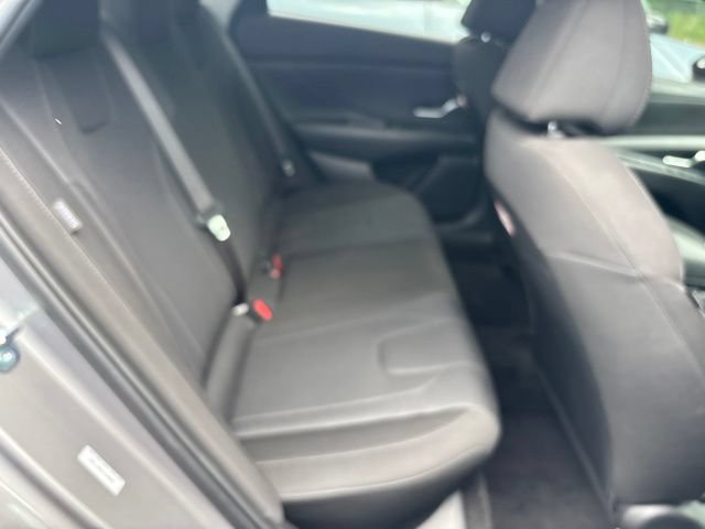 Used 2026 Hyundai Elantra SE FWD image 8