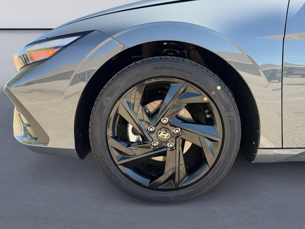 New 2026 Hyundai Elantra Sport FWD image 9