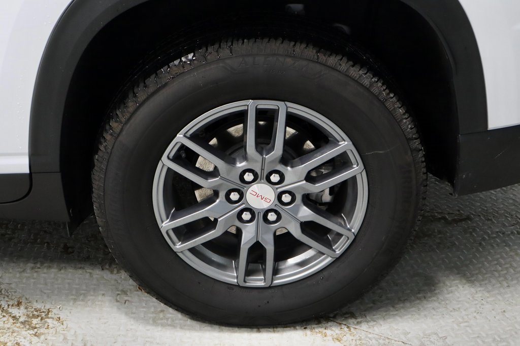 Used 2025 GMC Acadia Elevation image 19