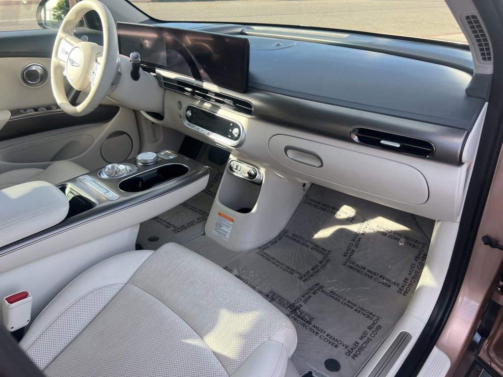 Used 2023 Genesis GV60 Advanced w/ Cargo Package image 38