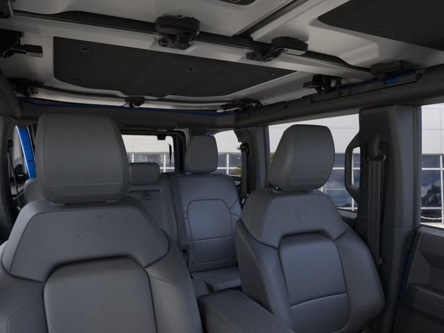 New 2026 Ford Bronco Badlands w/ Black Appearance Package AWD/4WD image 32
