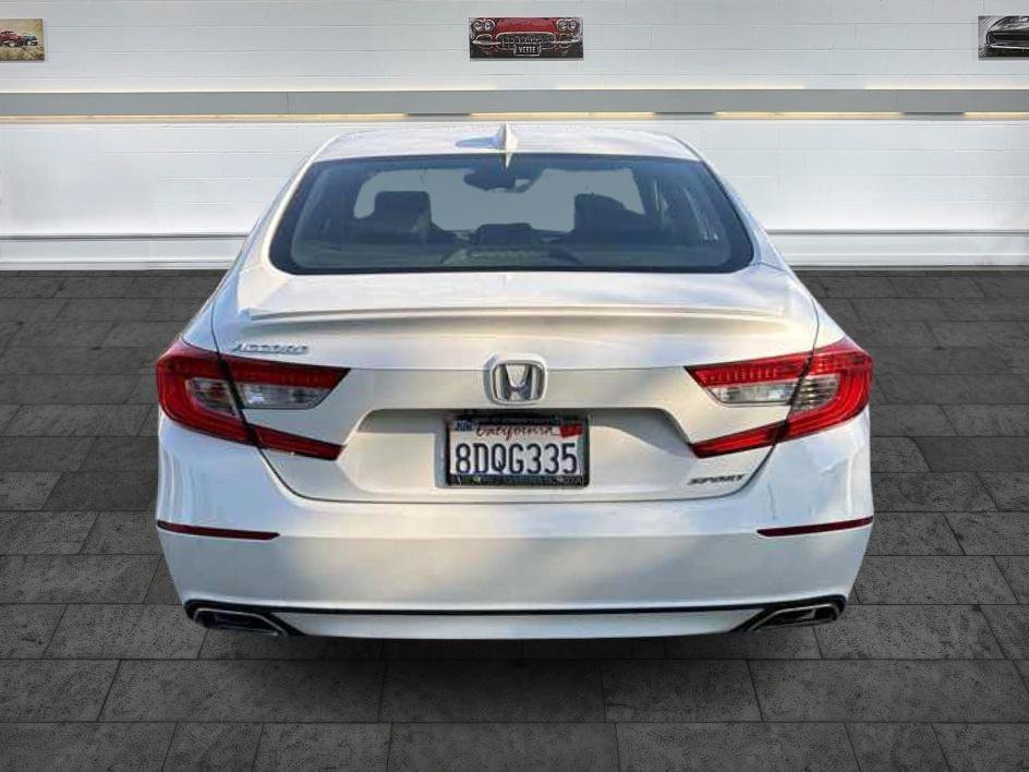 Used 2018 Honda Accord Sport image 6