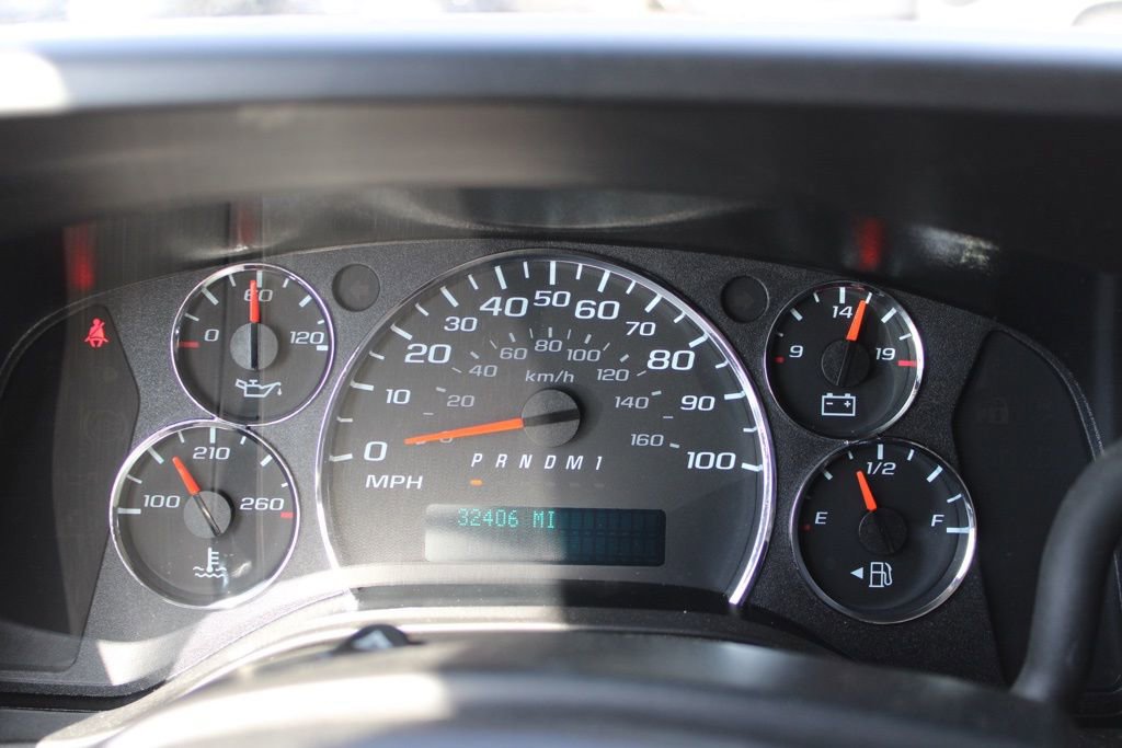 Used 2023 GMC Savana 2500 w/ Driver Convenience Package RWD image 34