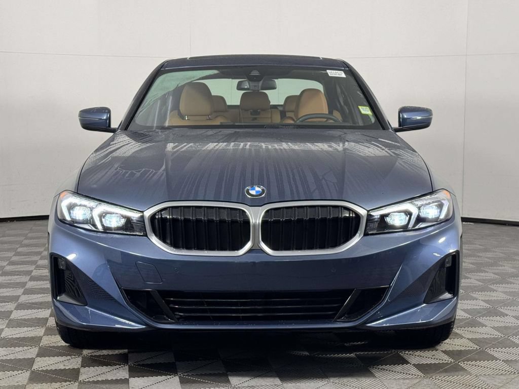 Used 2025 BMW 330i xDrive Sedan w/ Premium Package AWD/4WD image 6