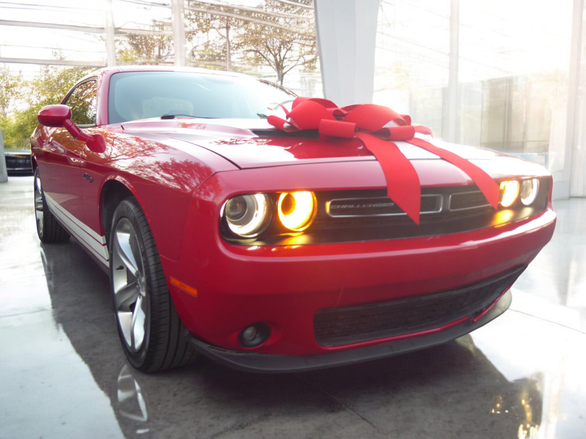Used 2015 Dodge Challenger SXT w/ Super Sport Group (SS/T) image 3