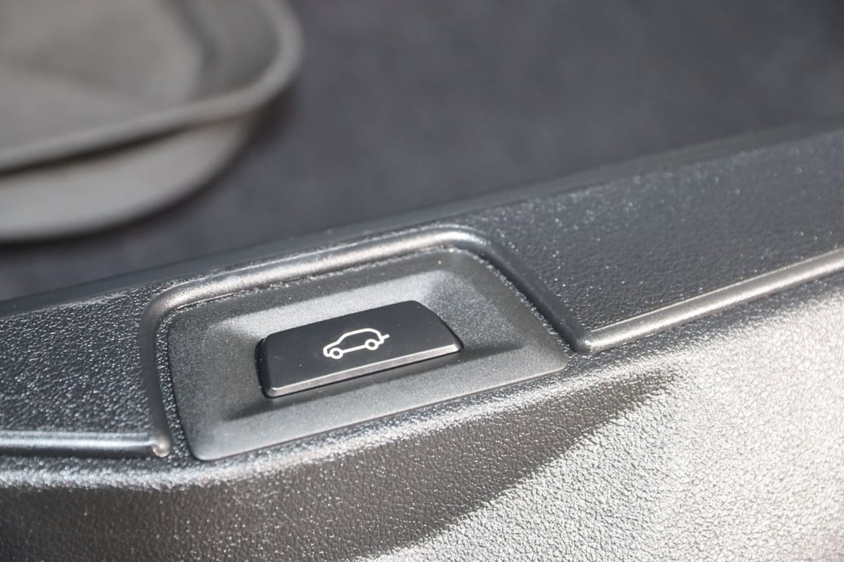 Used 2021 BMW X5 M w/ Competition Package image 69