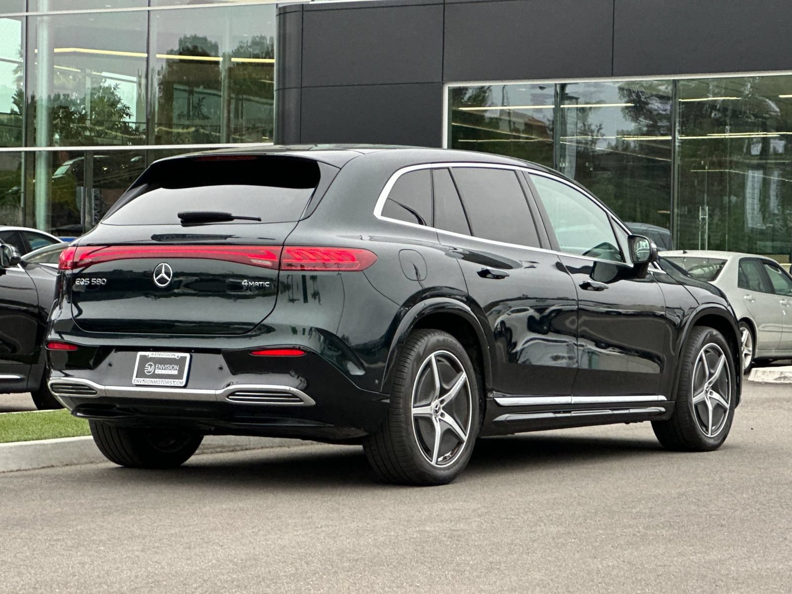 Certified 2023 Mercedes-Benz EQS 580 4MATIC SUV image 3