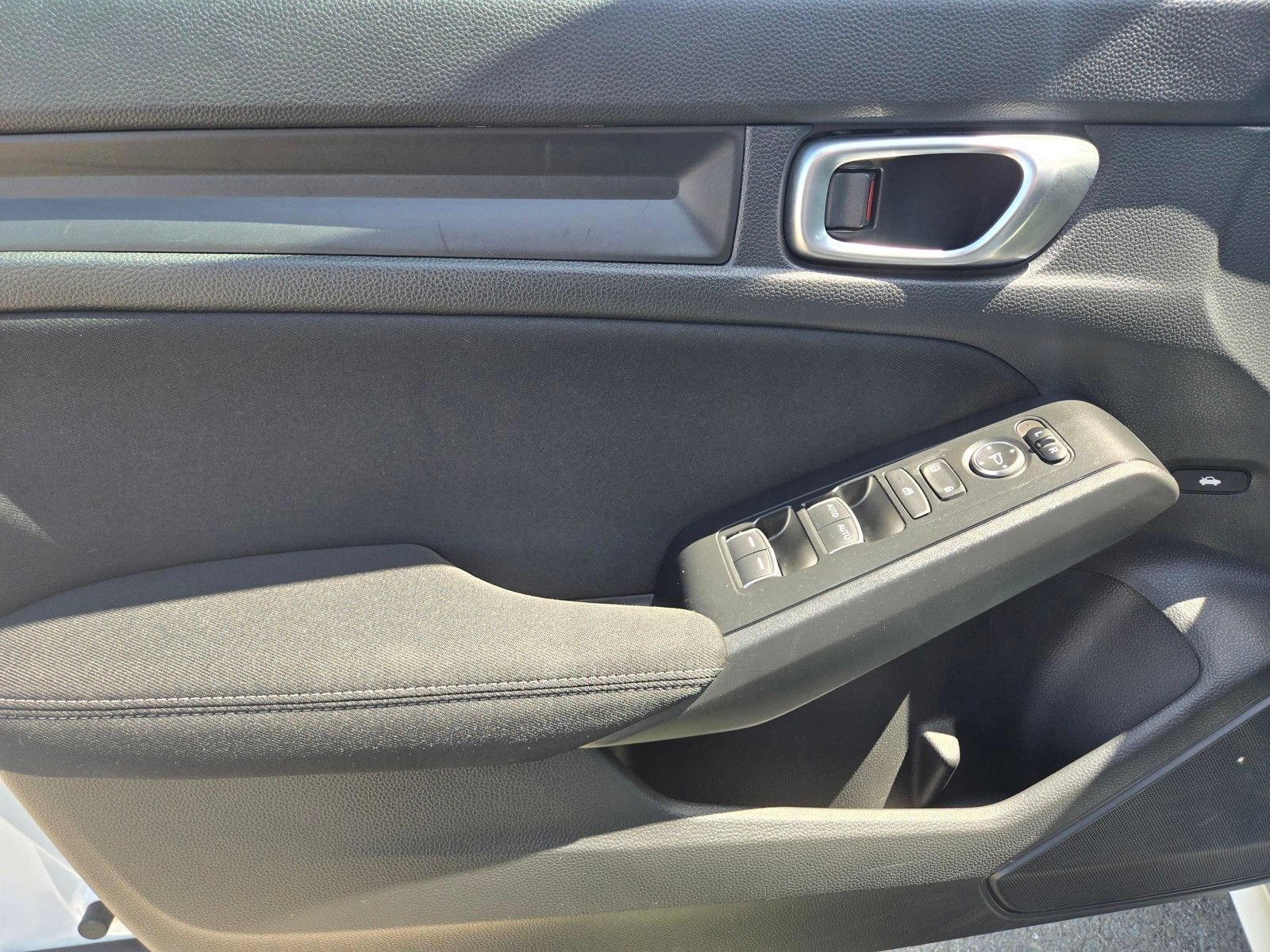 Used 2023 Honda Civic Sport image 15