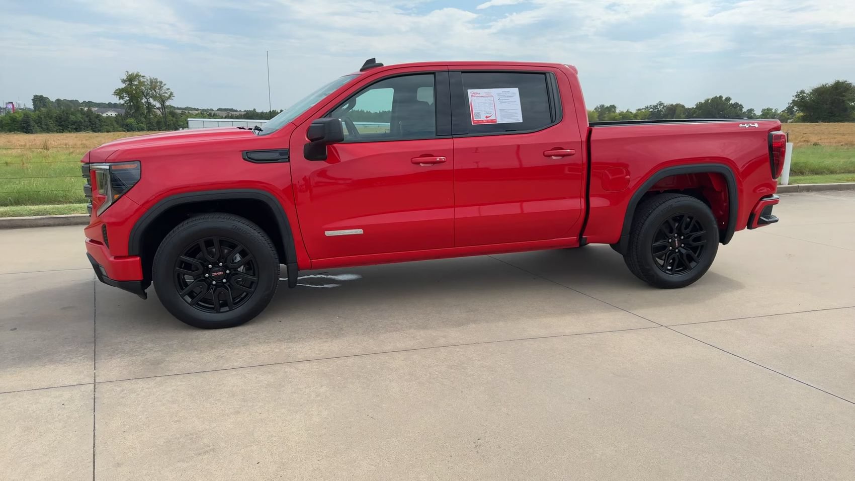 Used 2024 GMC Sierra 1500 Elevation AWD/4WD image 4