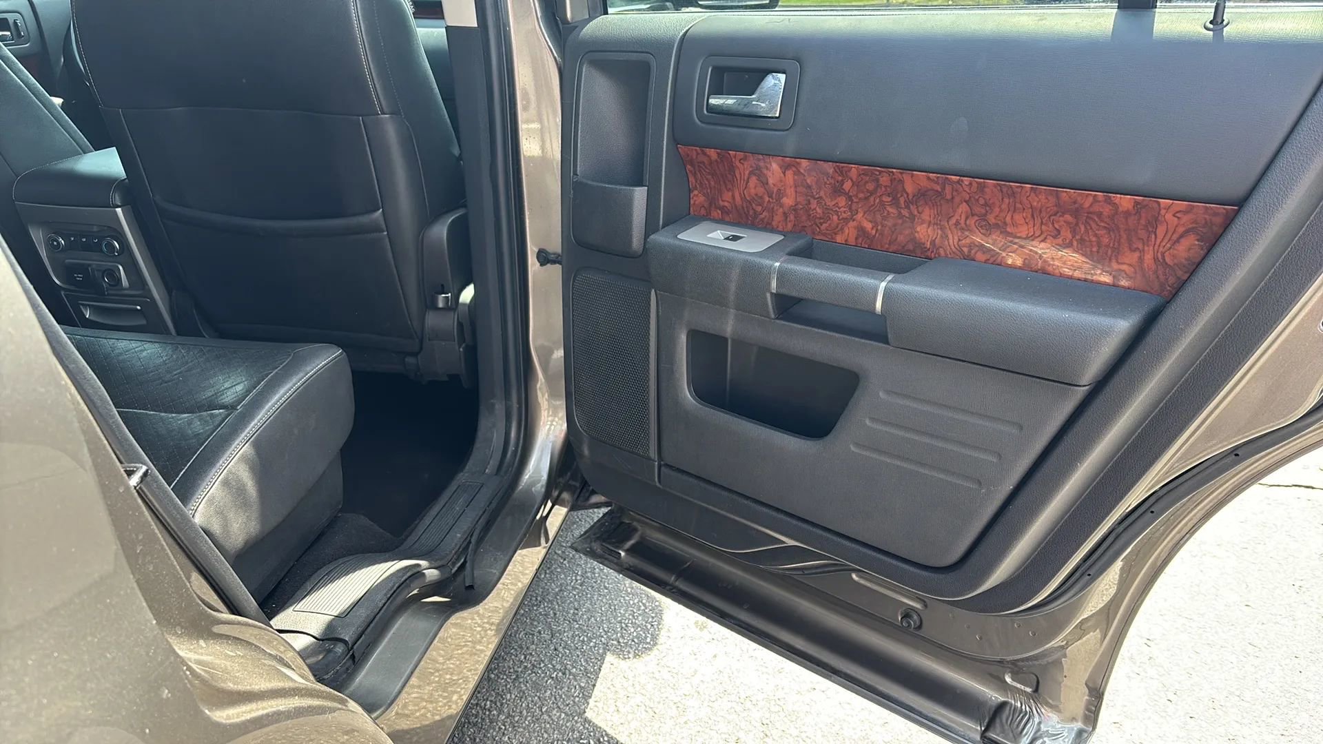 Used 2012 Ford Flex Limited AWD/4WD image 13