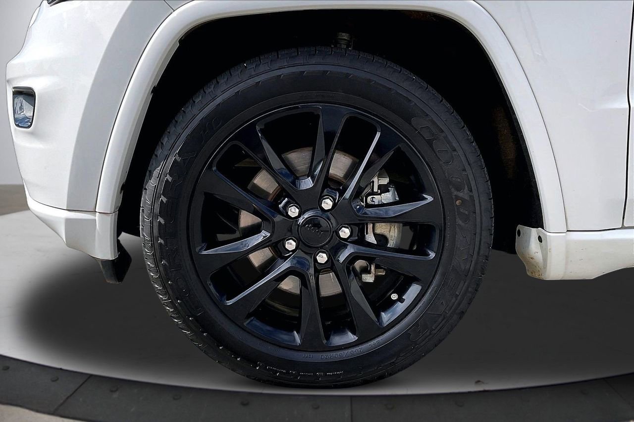 Certified 2021 Jeep Grand Cherokee Laredo X RWD image 34