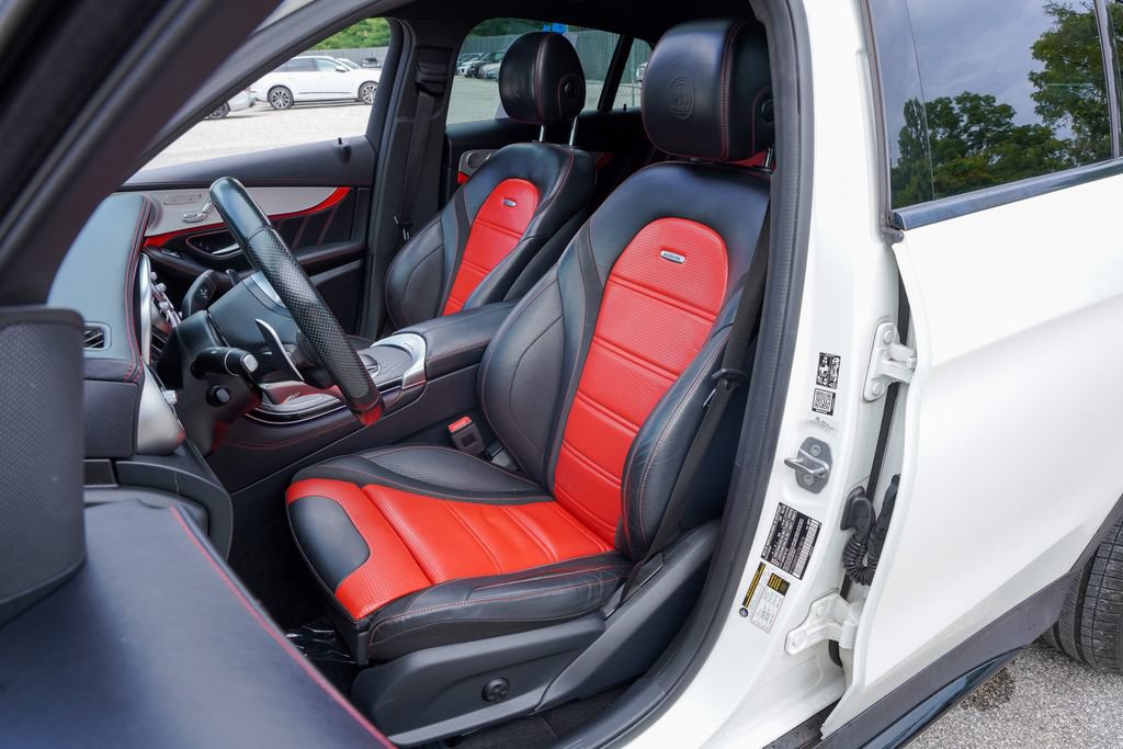 Used 2020 Mercedes-Benz GLC 63 AMG S image 29