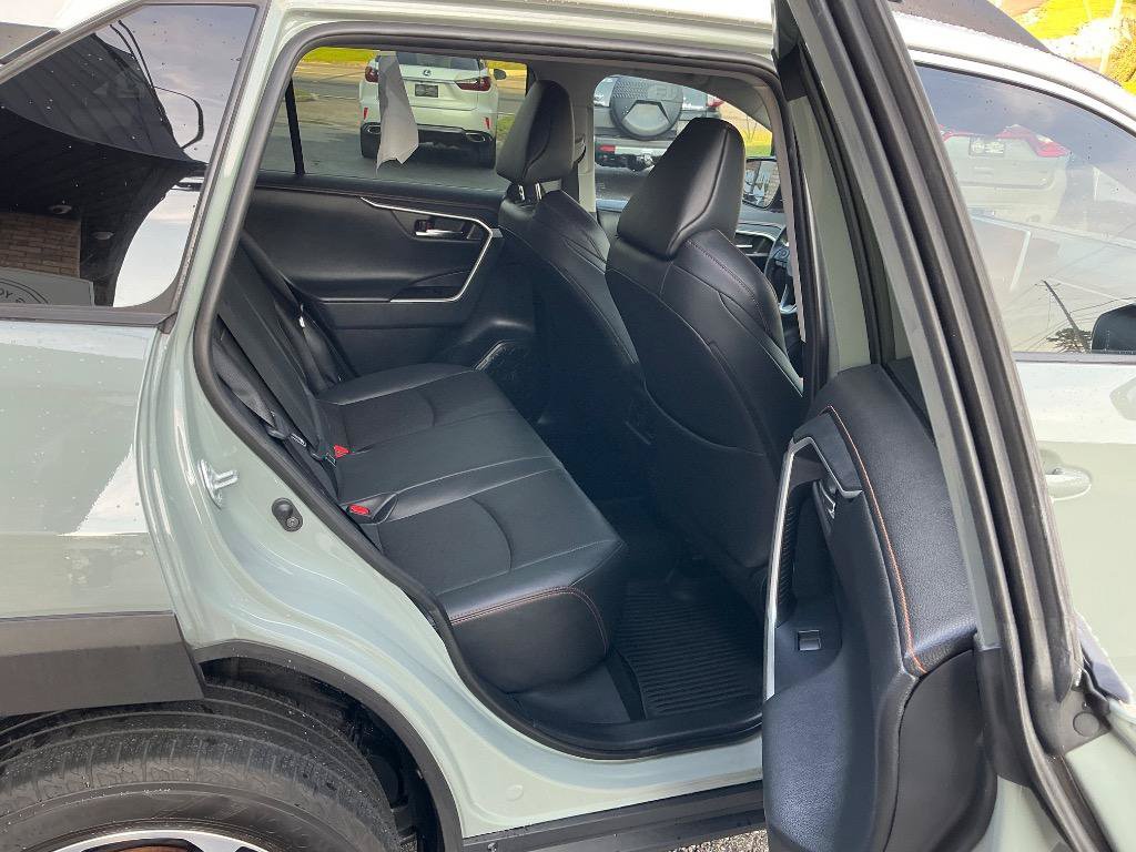 Used 2020 Toyota RAV4 Adventure w/ Convenience Package AWD/4WD image 10