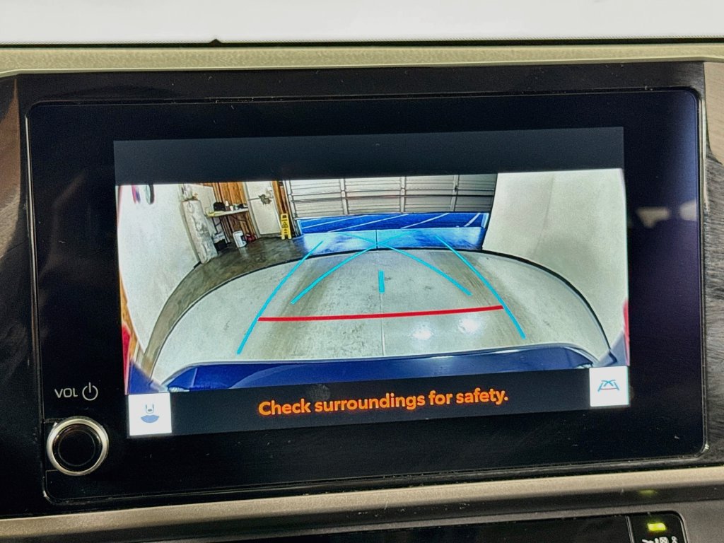 Used 2025 Toyota Camry LE FWD image 30