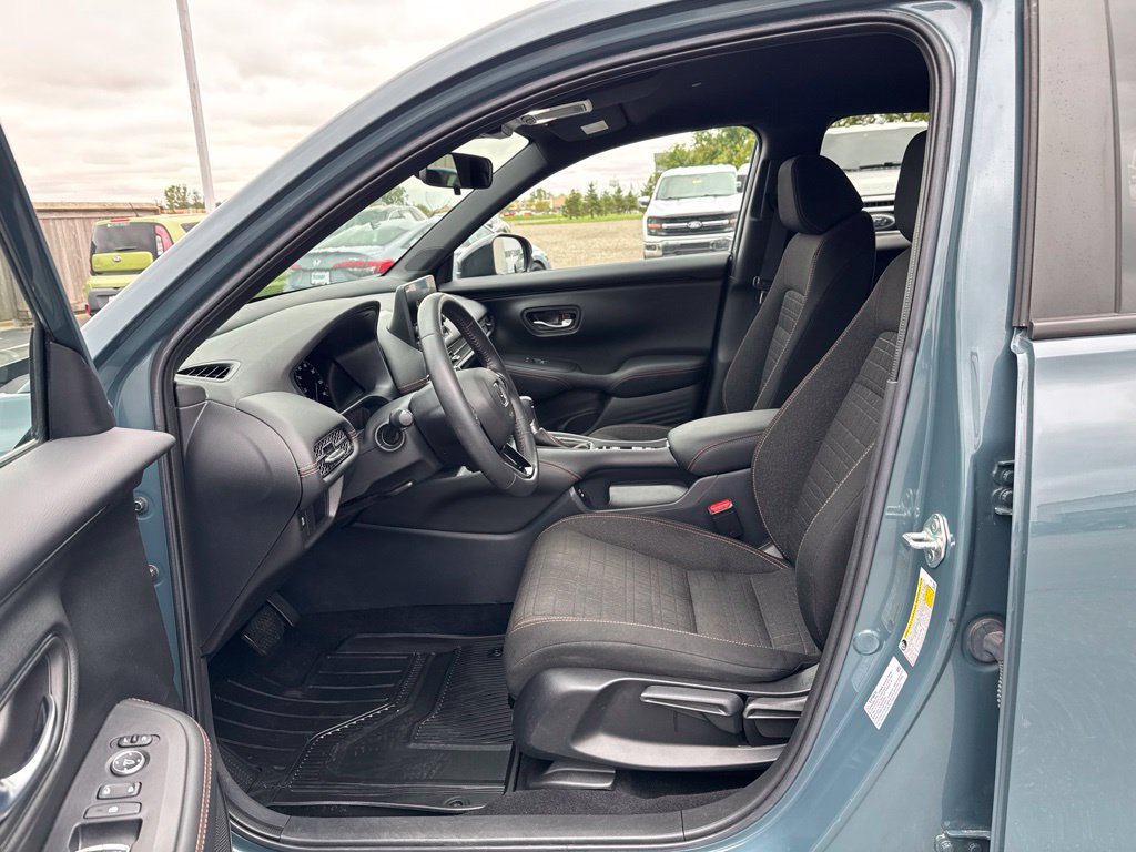 Used 2024 Honda HR-V Sport image 30