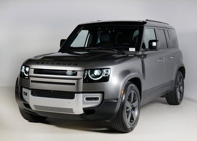 Used 2025 Land Rover Defender 110 S image 1