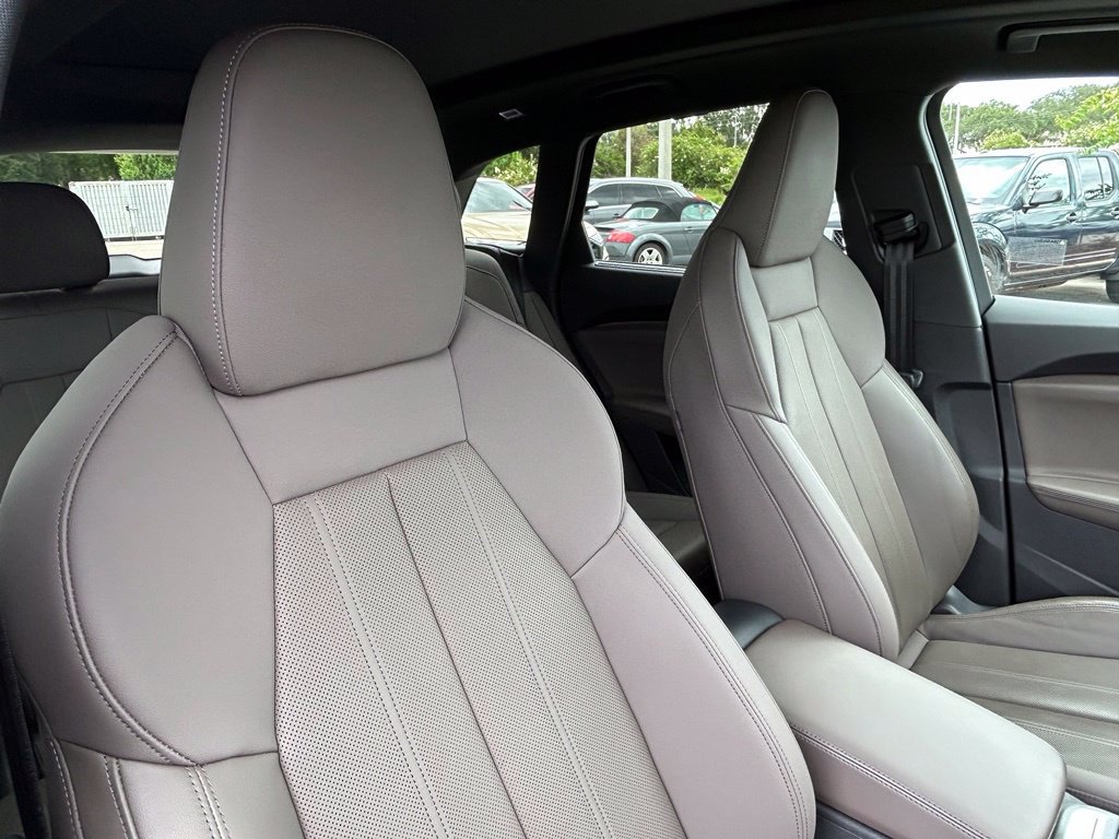 Used 2025 Audi Q5 Premium Plus AWD/4WD image 39