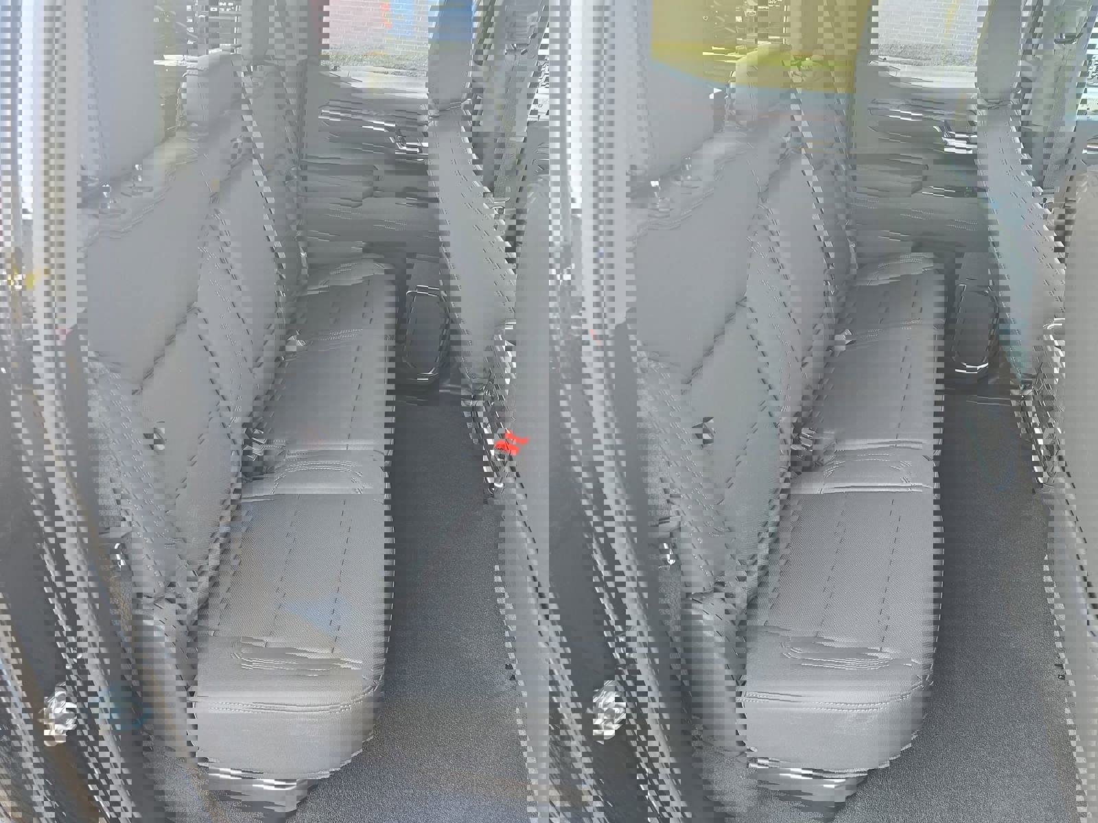 Used 2026 GMC Sierra 1500 SLT w/ SLT Premium Plus Package AWD/4WD image 11