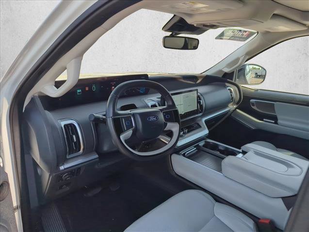 Certified 2025 Ford Expedition Max Platinum image 10