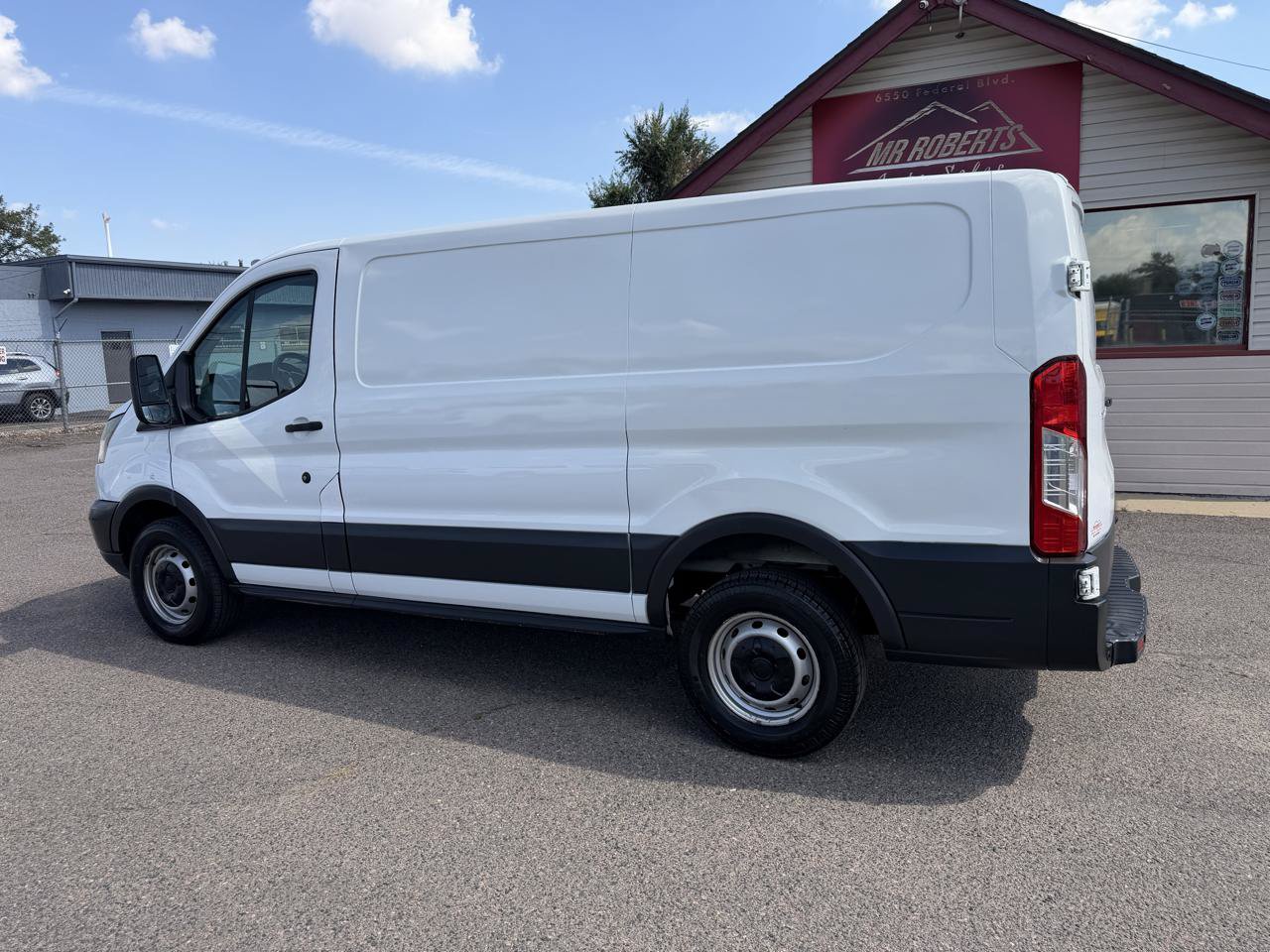 Used 2018 Ford Transit 250 130 Low Roof RWD image 6