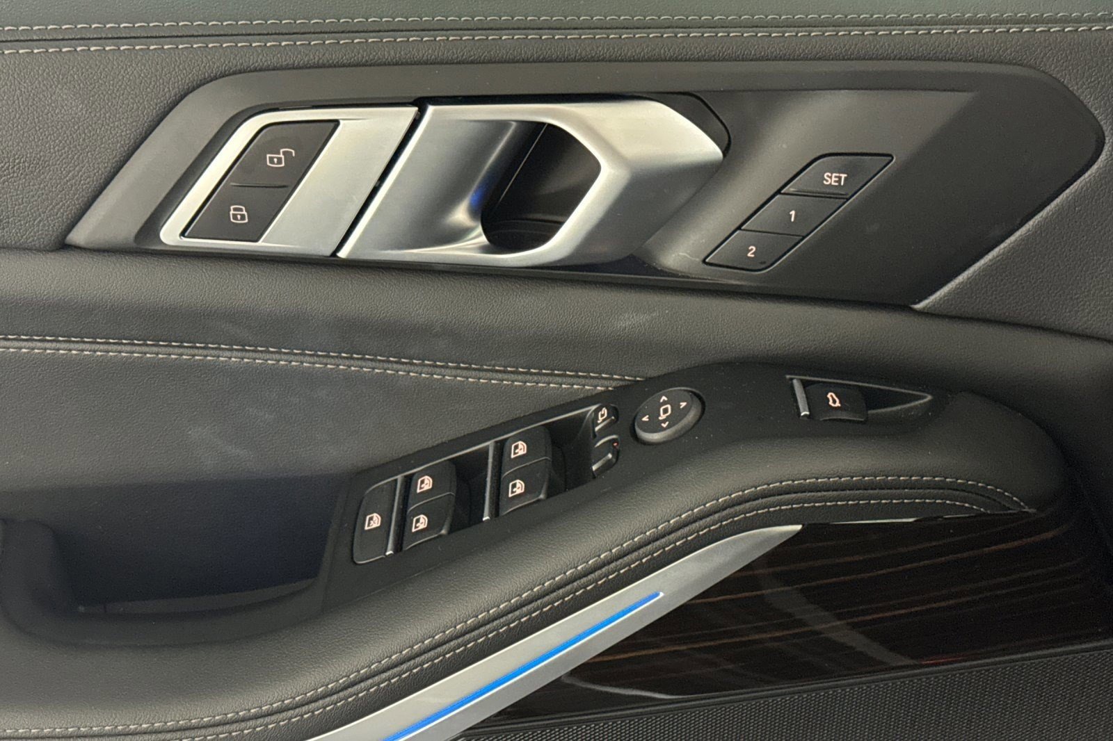 Certified 2023 BMW X5 xDrive45e w/ Climate Comfort Package image 14