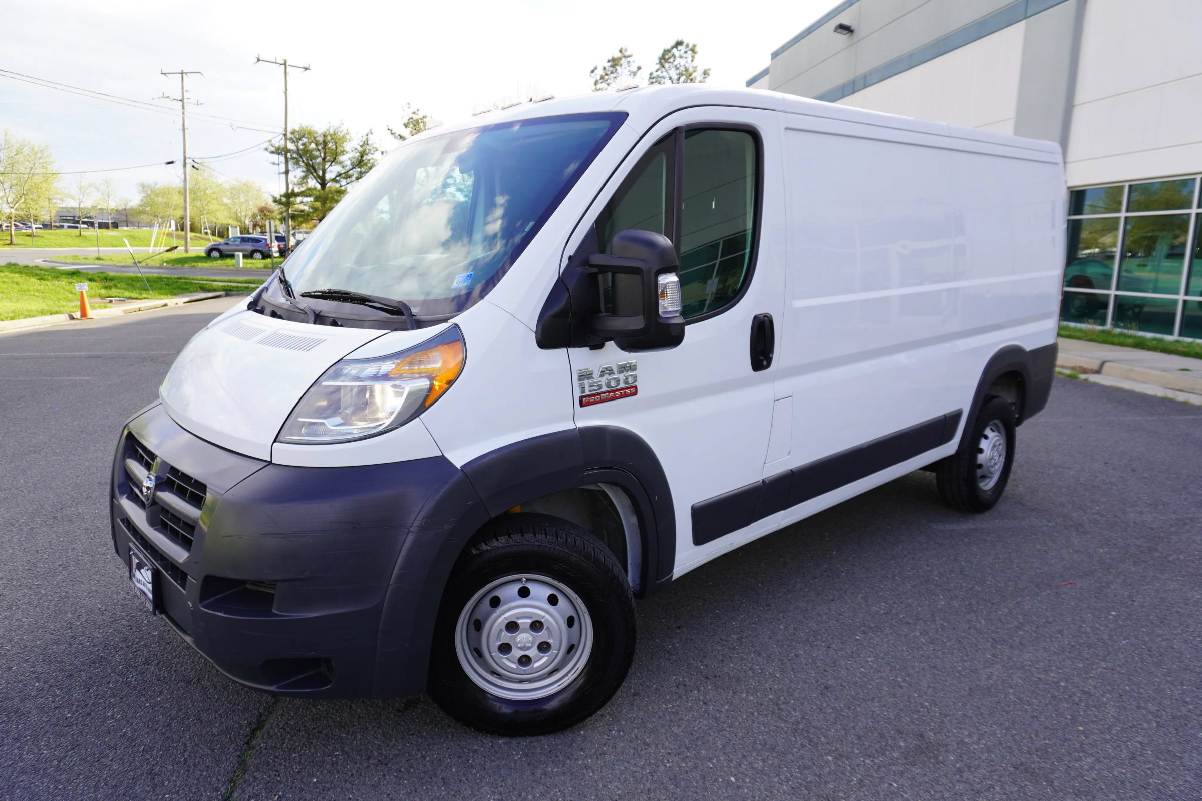 Used 2015 RAM ProMaster 1500 w/ Interior Convenience Group FWD image 3