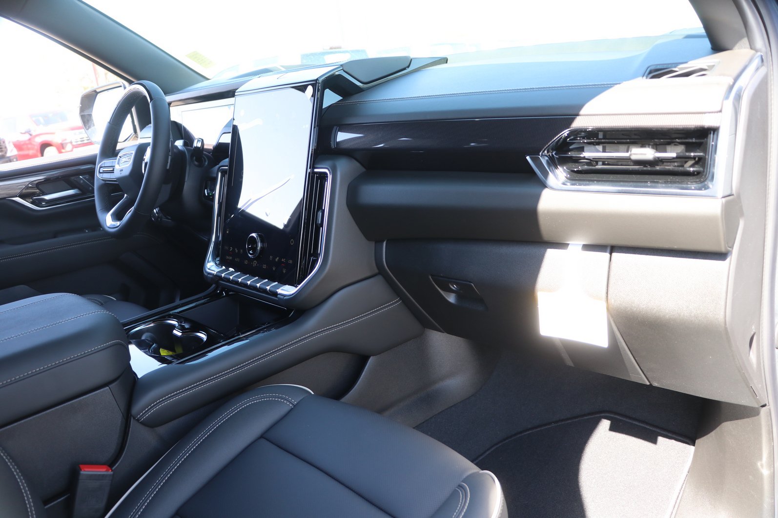 New 2026 GMC Yukon XL Elevation w/ Elevation Premium Package AWD/4WD image 37