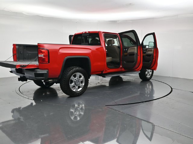 Used 2019 GMC Sierra 2500 SLT w/ Duramax Plus Package AWD/4WD image 51