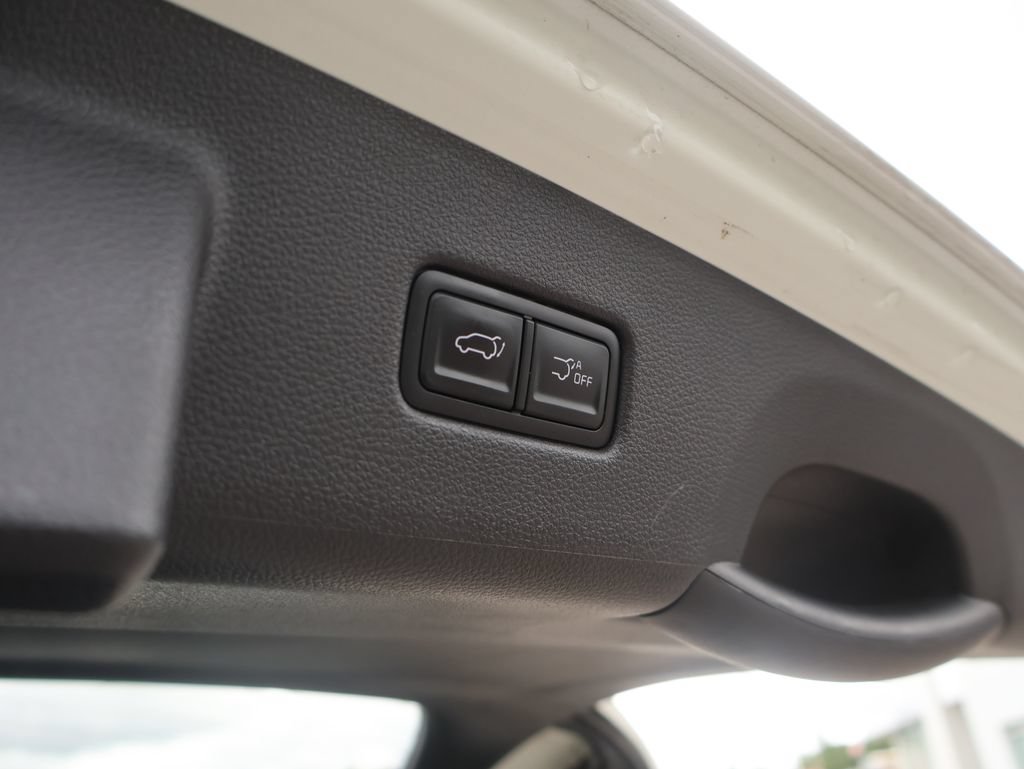 Certified 2024 Kia Carnival SX Prestige FWD image 8