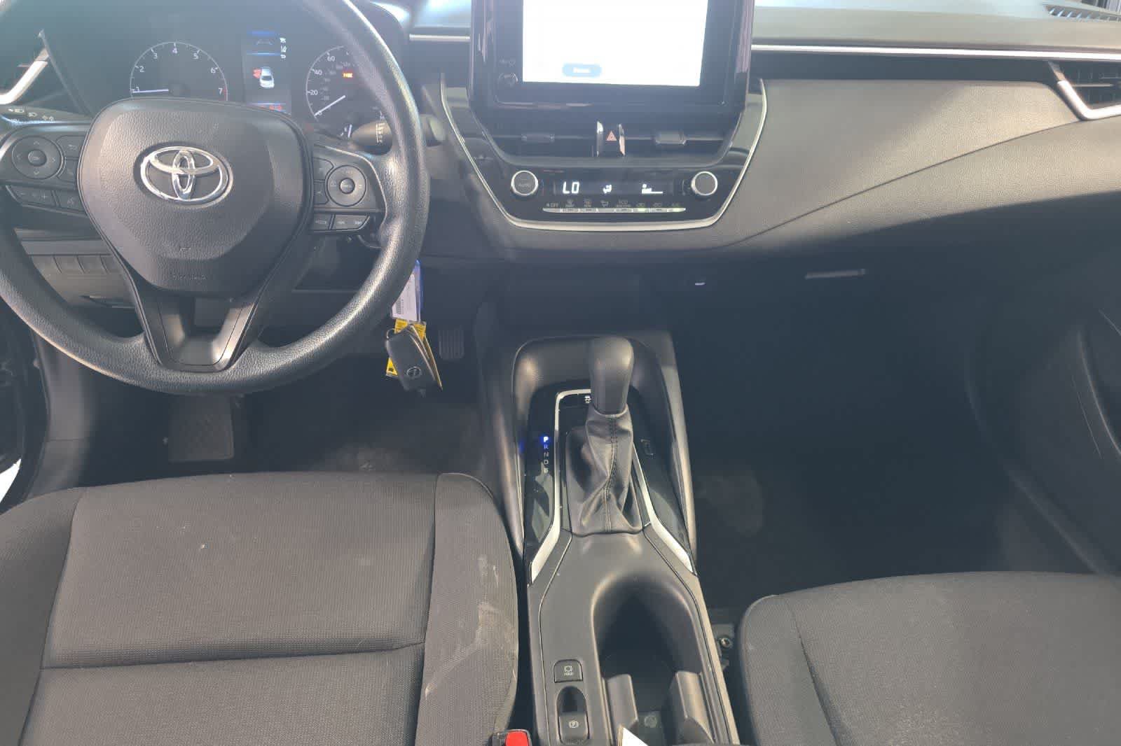 Used 2024 Toyota Corolla LE FWD image 4