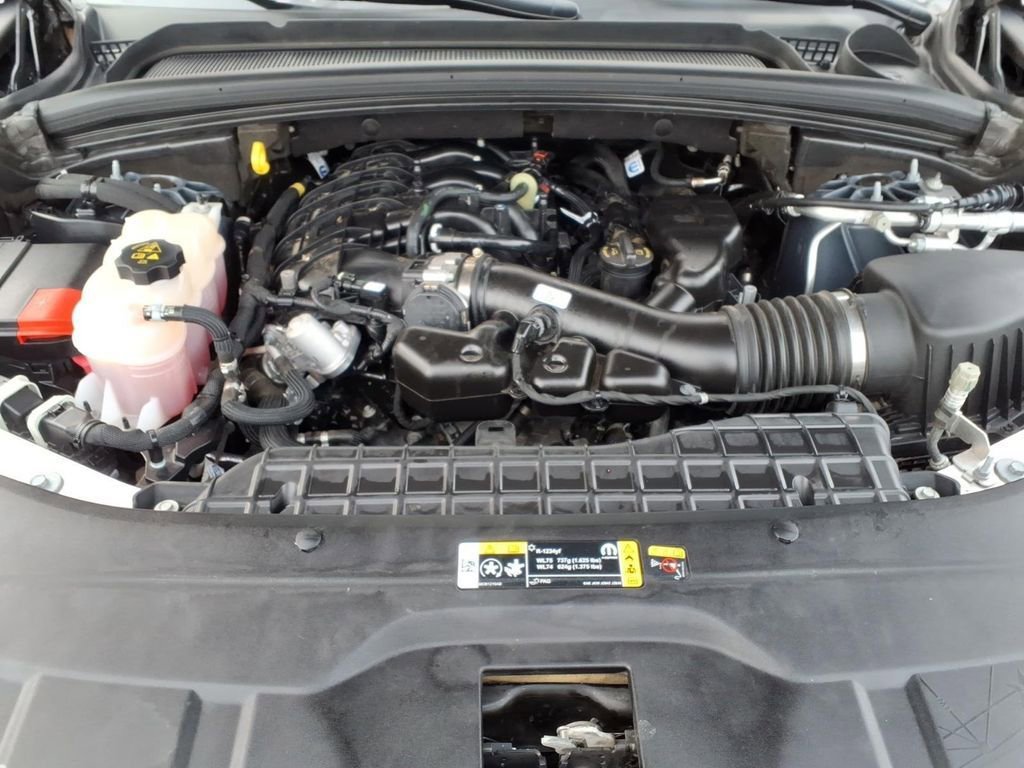 Certified 2024 Jeep Grand Cherokee L Laredo image 30