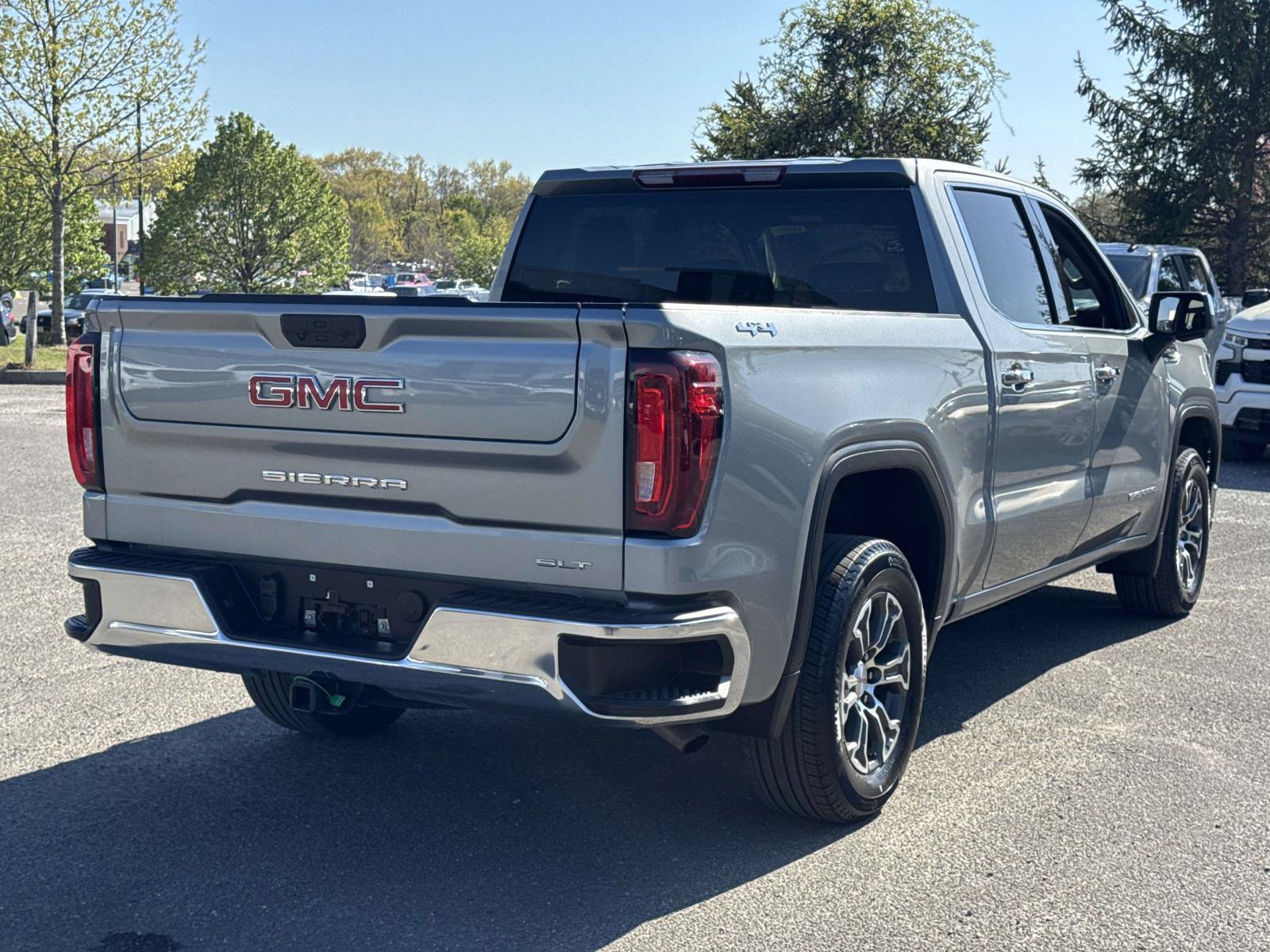 Certified 2025 GMC Sierra 1500 SLT AWD/4WD image 6