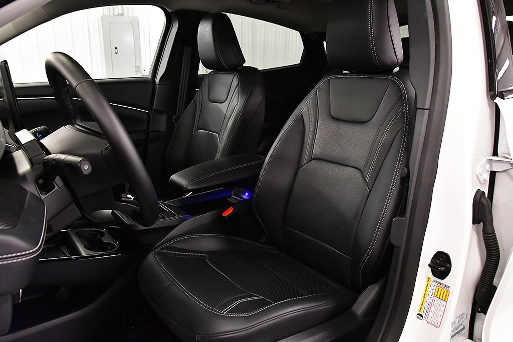 Used 2025 Ford Mustang Mach-E Premium AWD/4WD image 27