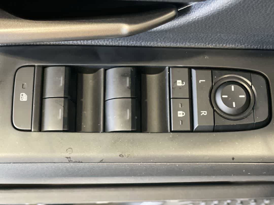 Certified 2025 Toyota Tacoma TRD Sport AWD/4WD image 15