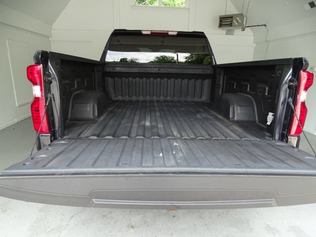 Certified 2022 Chevrolet Silverado 1500 LT w/ Z71 Off-Road Package AWD/4WD image 21