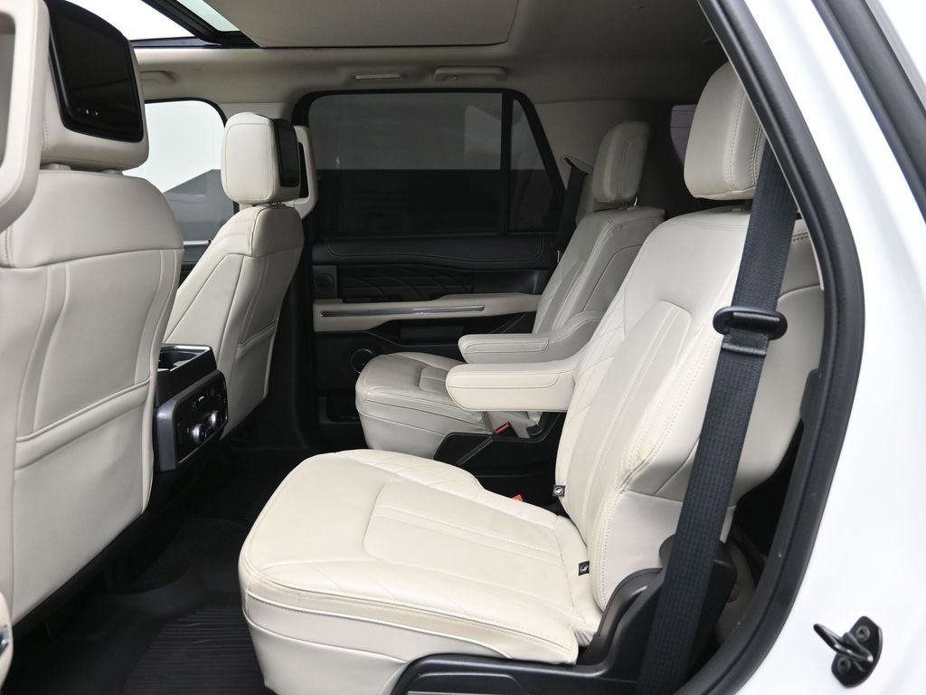 Used 2021 Ford Expedition Platinum image 28