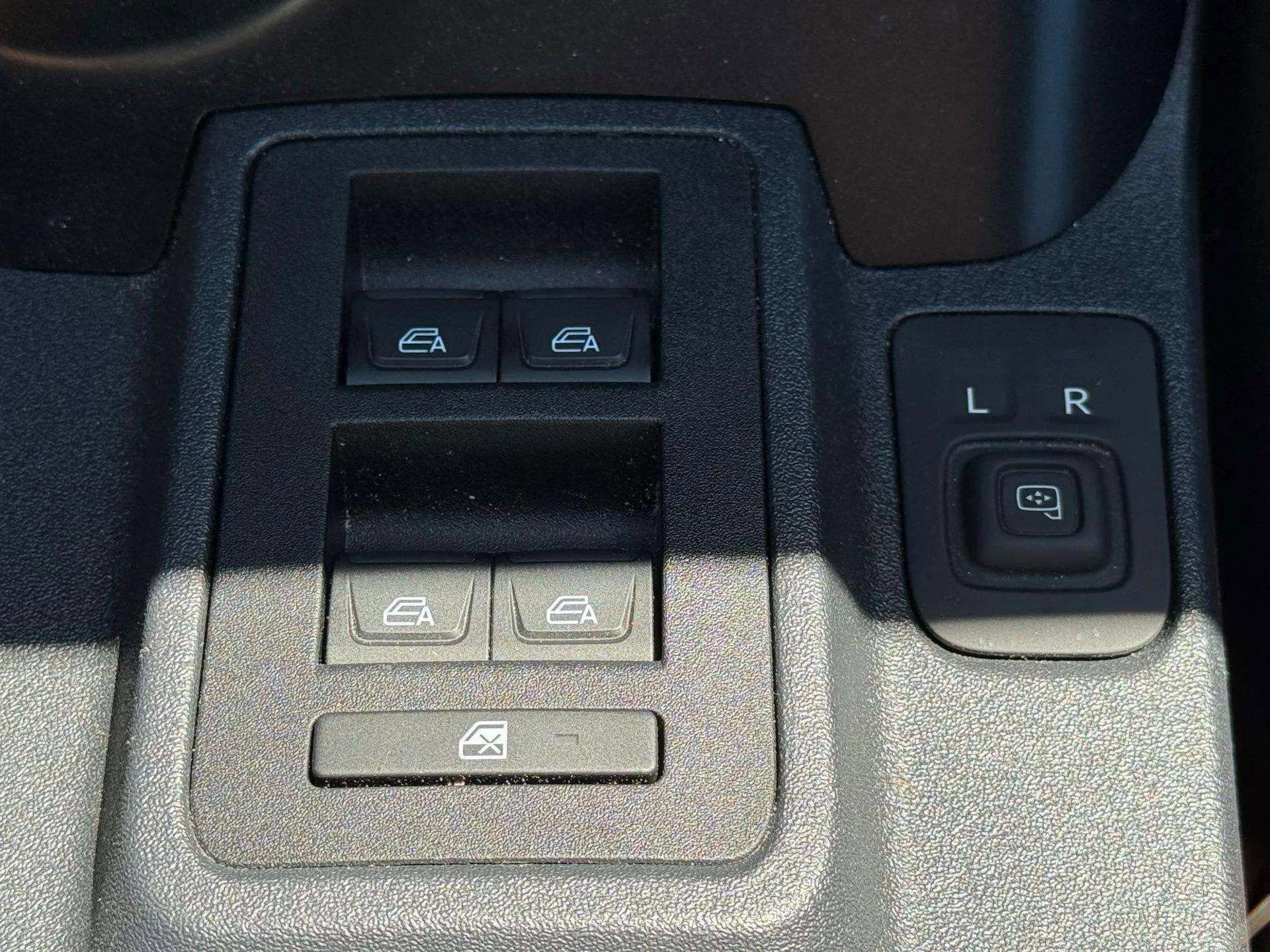 Used 2023 Ford Bronco Outer Banks w/ Sasquatch Package image 24