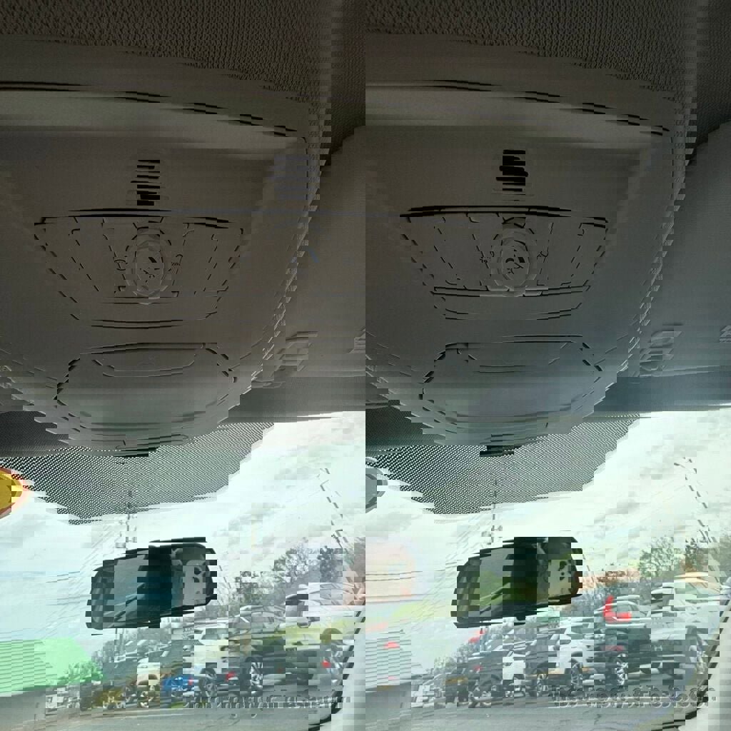 Used 2014 Ford Focus SE w/ Equipment Group 201A image 30