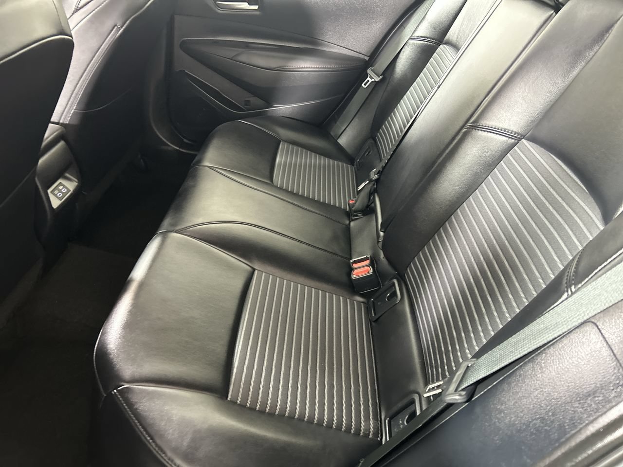 Used 2024 Toyota Corolla XSE FWD image 25