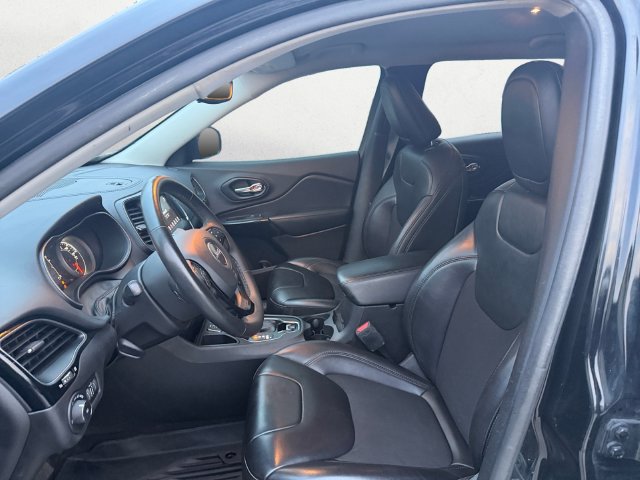 Used 2021 Jeep Cherokee Latitude Plus FWD image 9
