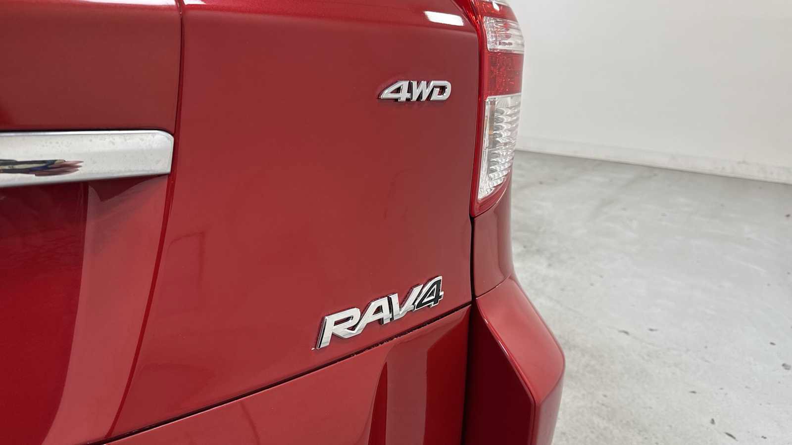 Used 2012 Toyota RAV4 Sport image 27