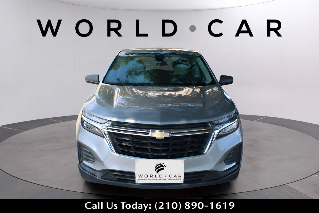 Used 2024 Chevrolet Equinox LS FWD image 2
