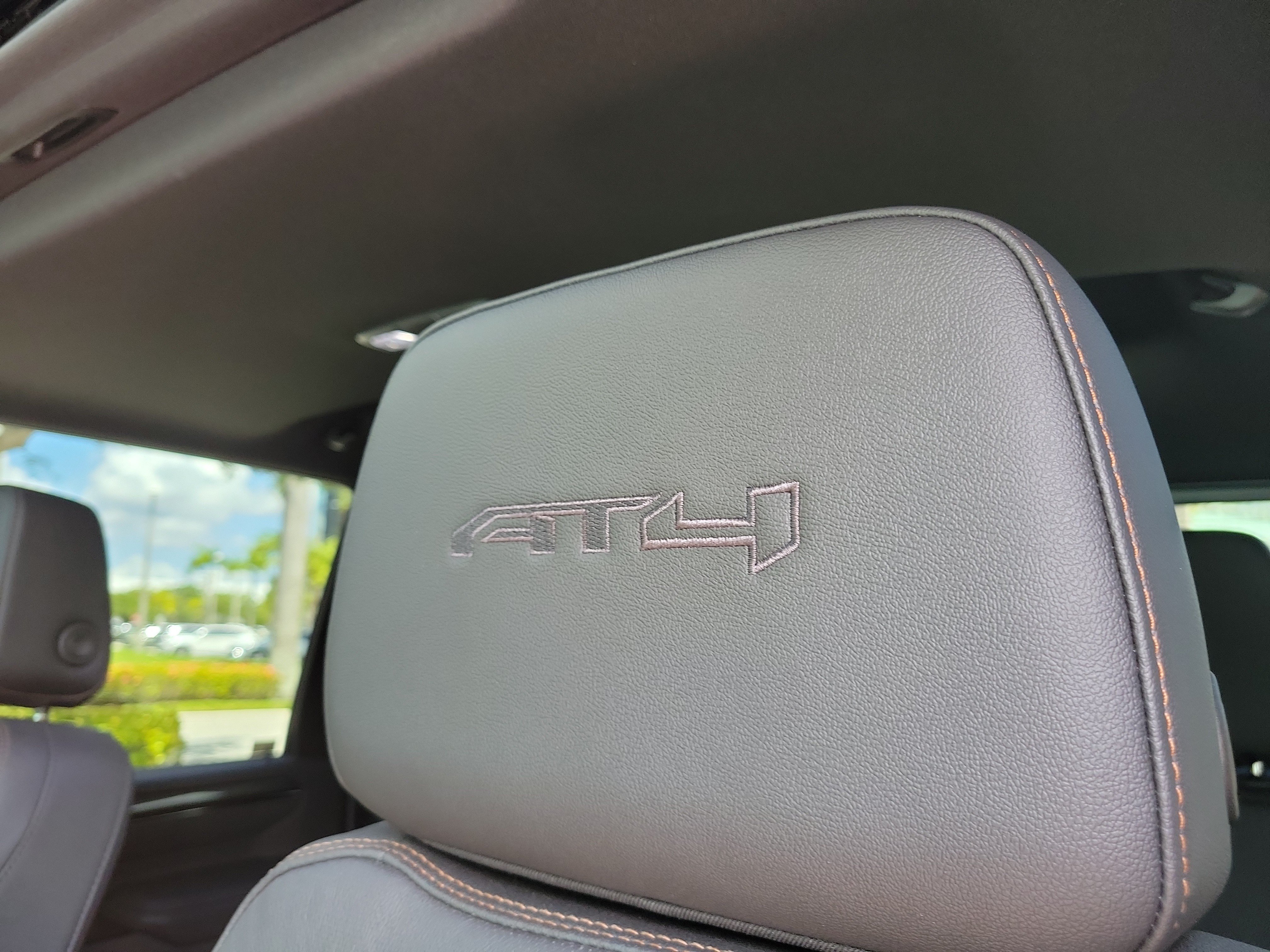 Used 2026 GMC Sierra 3500 AT4 w/ AT4 Premium Plus Package AWD/4WD image 26
