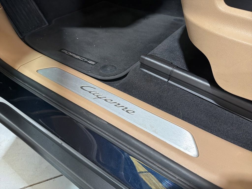 Used 2019 Porsche Cayenne image 25