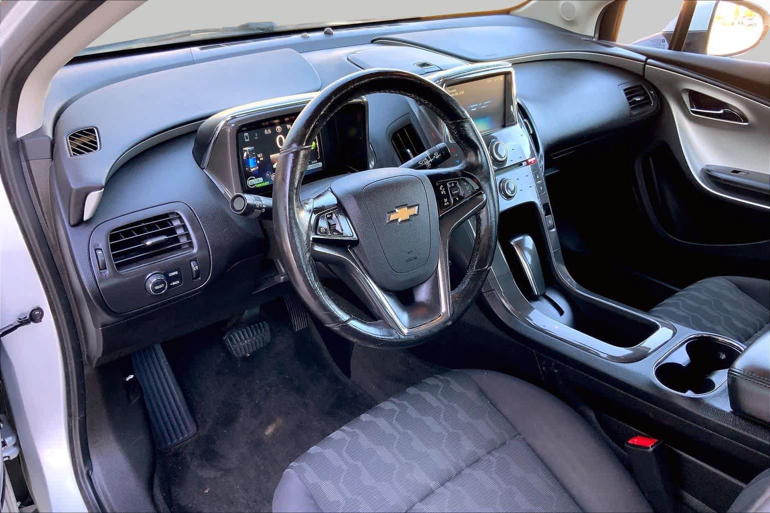 Used 2014 Chevrolet Volt FWD image 17
