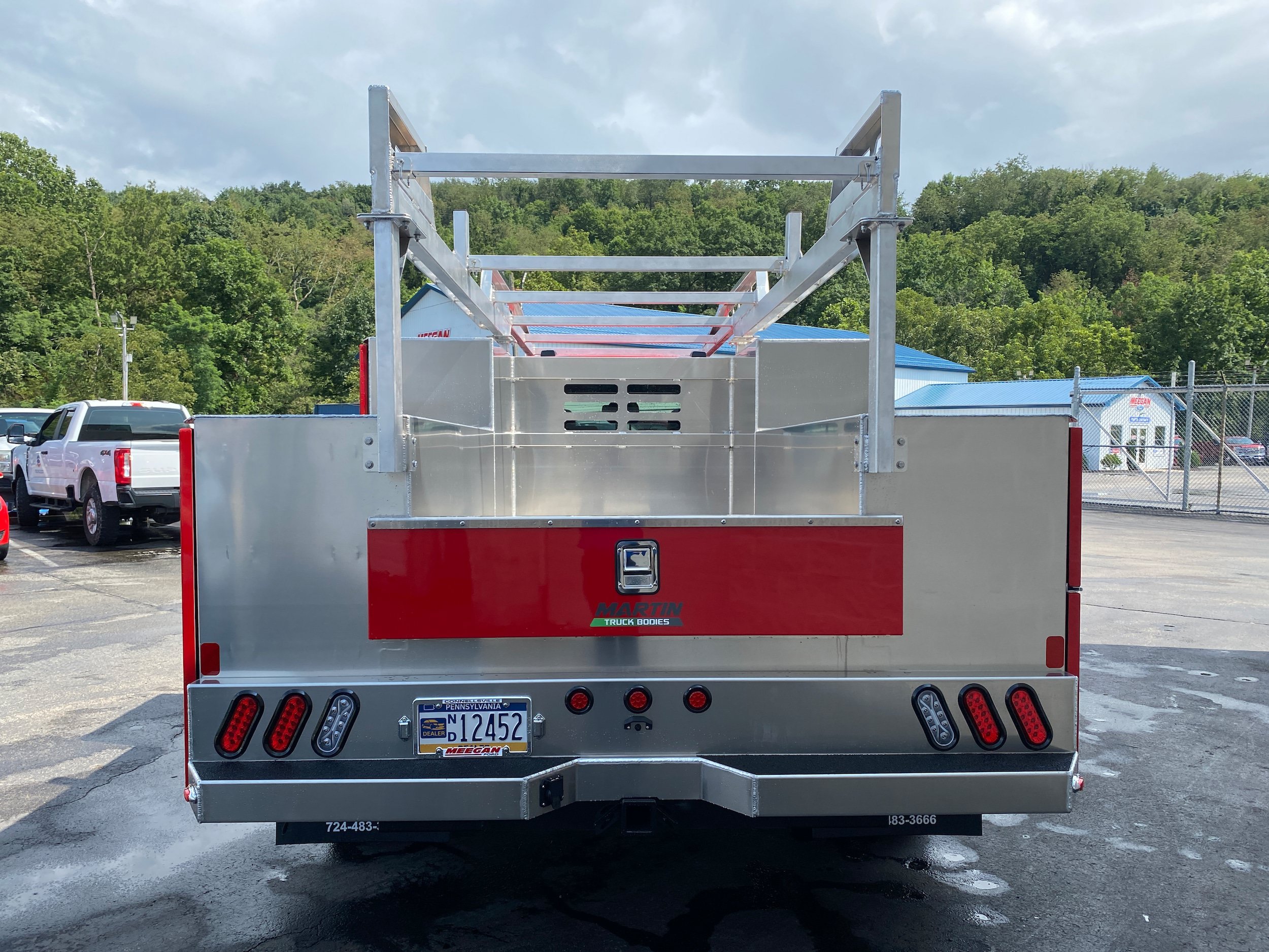 New 2026 Ford F550 4x4 Crew Cab image 10